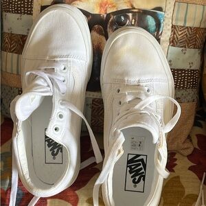 Vans Women's Low-Top Canvas Sneakers in White